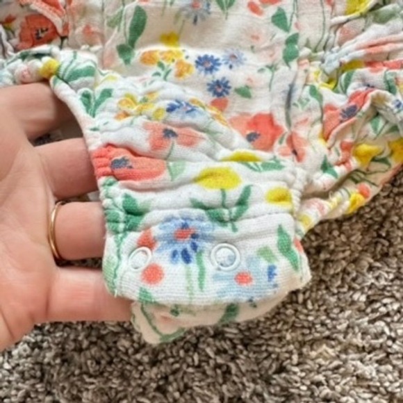 Angel Dear Floral Ruffle Romper 12-18 Months Organic Cotton Muslin Adorable Baby - Picture 3 of 7